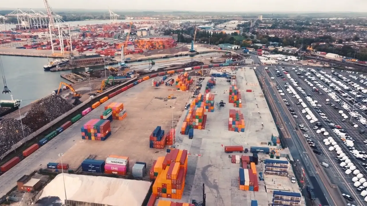 Case Study: Transforming Southampton Docks with Innovative Fibre Reinforced Concrete Slabs - Fibre Concrete Solutions Case Study: Transforming Southampton Docks with Innovative Fibre Reinforced Concrete Slabs - Fibre Concrete Solutions